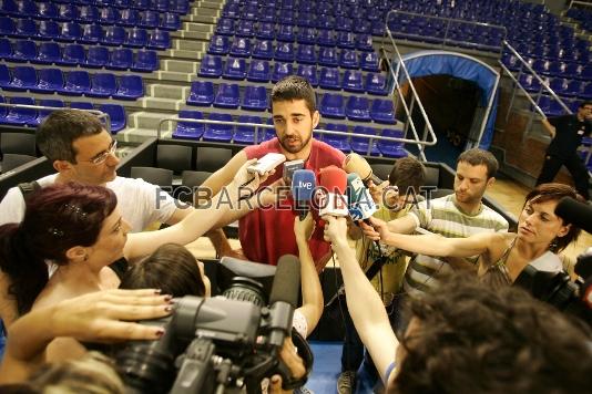 Navarro, atendiendo a los medios.