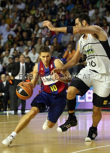 Lakovic ha salido en el cinco inicial.