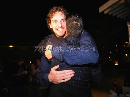 El retrobament de dos amics, Pau Gasol i Juan Carlos Navarro.