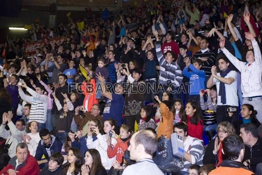 3.700 personas han llenado esta tarde el Palau.(Foto: lex Caparrs - FCB)