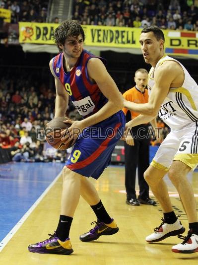 Ricky y Prigioni, en accin. Foto: Miguel Ruiz/lex Caparrs - FCB