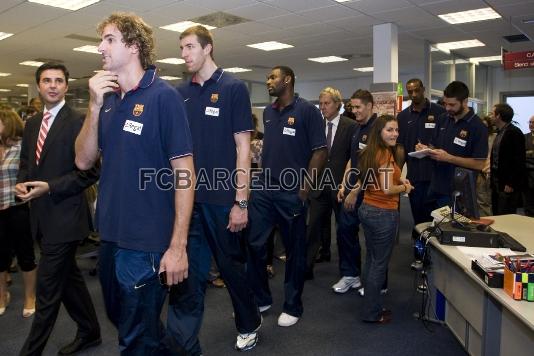 Els jugadors visiten les instal.lacions de Regal