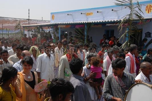 Gran fiesta en el pueblo de Atmakur.