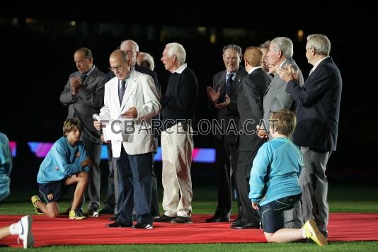 La celebraci dels 50 anys del Camp Nou, el 22 de setembre del 2007, va ser una de les seves ltimes aparicions pbliques.