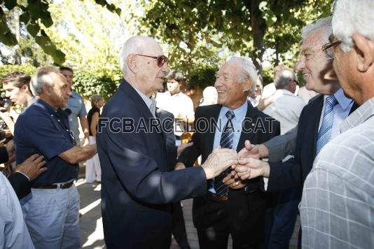 Antoni Ramallets i altres ex futbolistes han assistit al funeral.