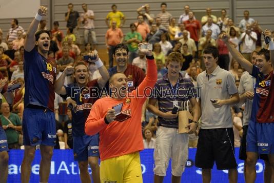 El equipo azulgrana de balonmano se hizo el 7 de septiembre con el primer ttulo de la temporada, la Supercopa espaola, despus de batir al Ciudad Real en un partido muy igualado (26-25).