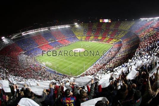 La temporada 2004-05, el mosaico ocup la totalidad de las gradas del estadio azulgrana.