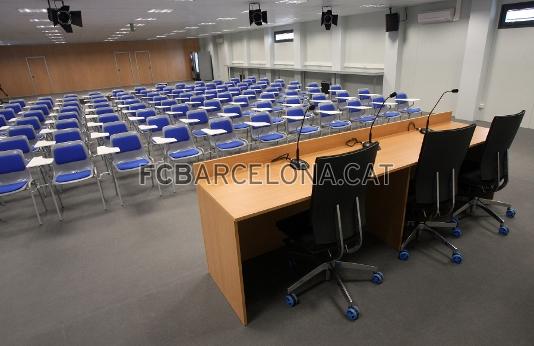 Un altre de les novetats va ser la sala de premsa, on els jugadors i el tcnic atenen els periodistes.