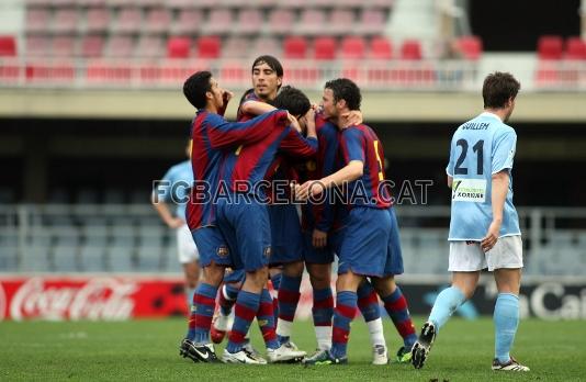 La alegra del equipo despus de marcar un gol.