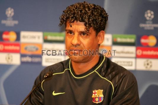 Rijkaard tamb ha comparegut davant els mitjans.