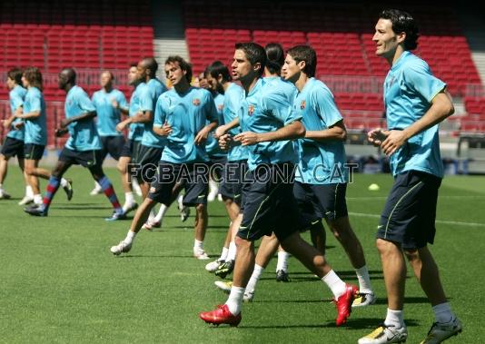 L'equip s'ha entrenat al Camp Nou a porta tancada.