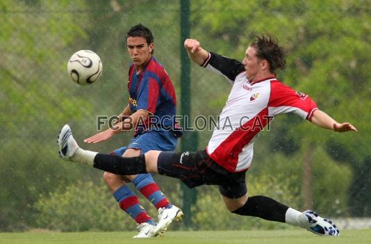 Jos Luis, en otra accin de juego.