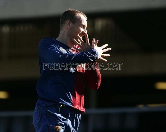 Maric, desprs de marcar el primer gol.