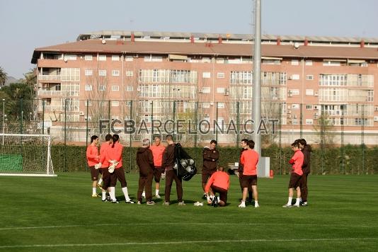 Sense els internacionals, Guardiola ha comptat amb set jugadors del primer equip.