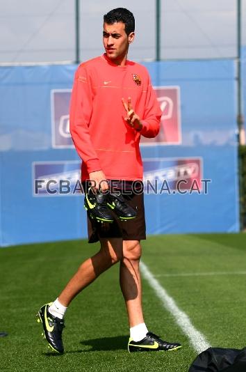 Busquets, antes del inicio.