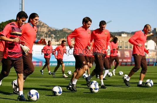 Pedro, Pinto, Vctor Snchez, Jorquera y Valds, iniciando la sesin preparatoria.