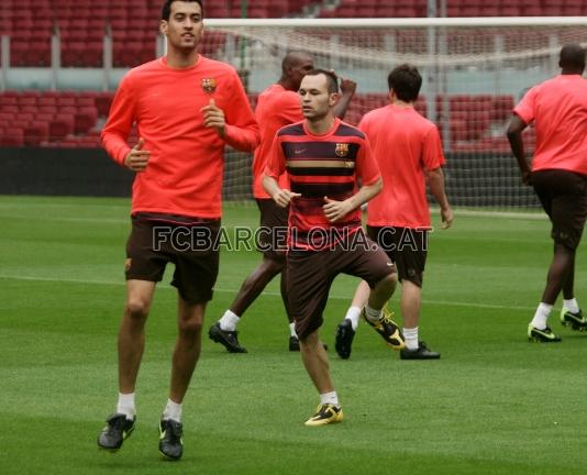 Como Henry, Iniesta tambin se ha ejercitado con el resto del grupo.