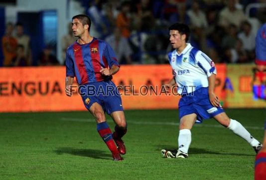 Debut de Sylvinho con el Bara en un partido amistoso contra el Banyoles.