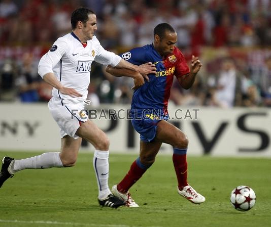 A Roma, davant del Manchester United.