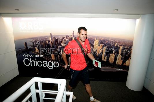 Albert Jorquera, en su llegada al aeropuerto O'Hare, con pasaporte en mano.