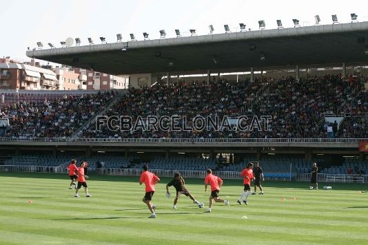 Prop de 4.000 persones han assistit al primer entrenament del Bara 2008/2009.