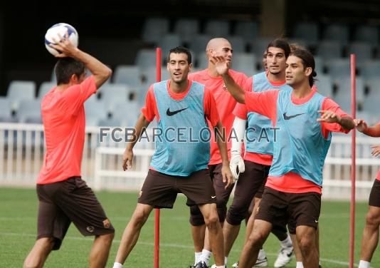 Durante el calentamiento los jugadores han hecho un juego para hacerlo ms distendido.