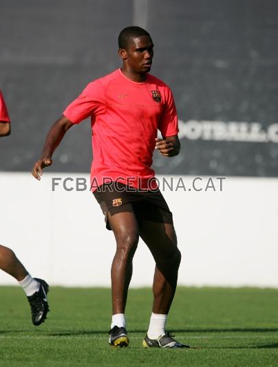 Eto'o, el mxim golejador de la pretemporada, s'ha exercitat amb normalitat.