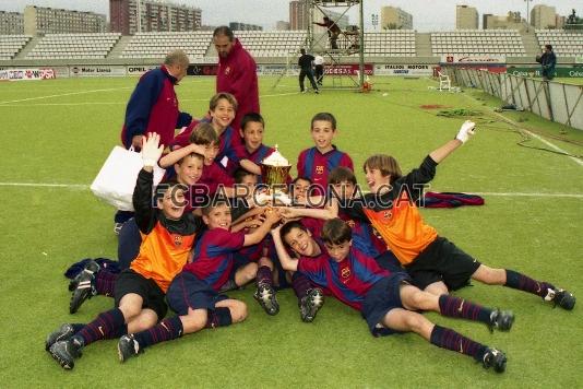 Bojan celebrando un ttulo con el equipo azulgrana.