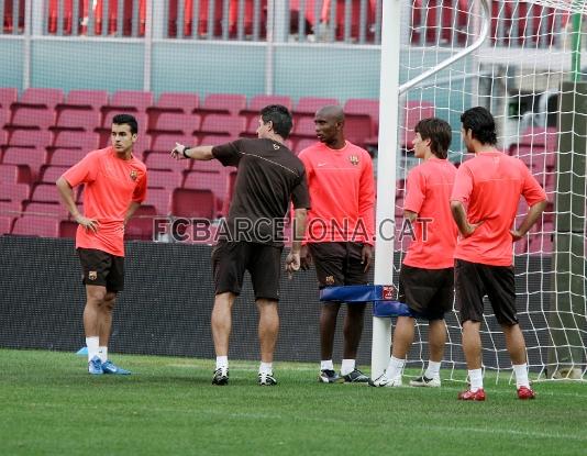 La plantilla ha ultimat alguns detalls de cara al partit de dimecres a Ucrana.