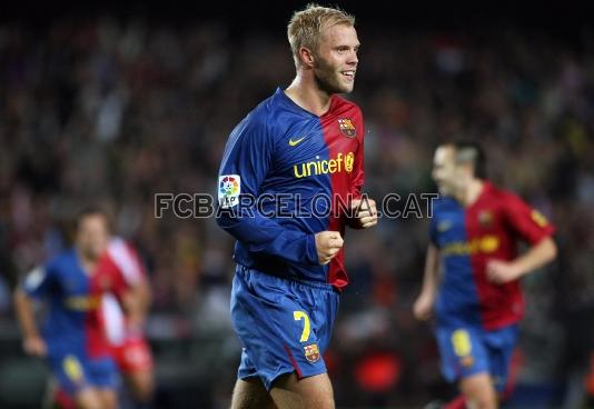 Gudjohnsen, despus de marcar el gol.