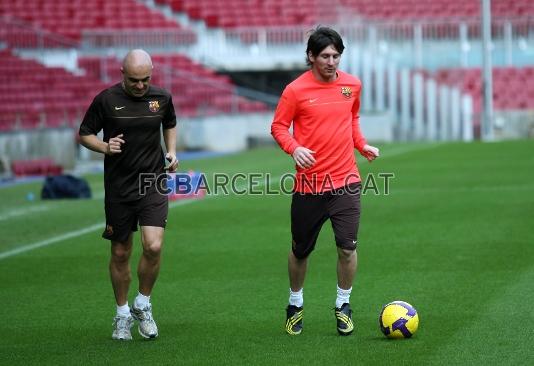 Messi, con molestias en el cudriceps, ha trabajado al margen del grupo.