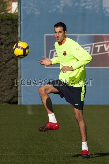 Busquets, lesionat, no jugar a Valladolid. (Foto: lex Caparrs)