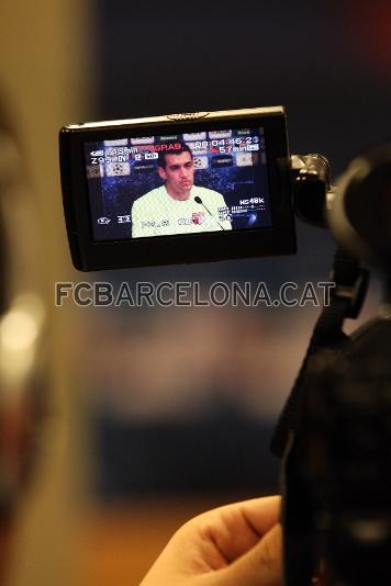 Imatge de Sergio Busquets a travs d'una cmara de video. Foto: Miguel Ruiz - FCB.