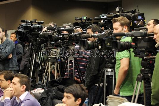 Gran expectacin de medios en la sala de prensa del Camp Nou. Foto: Miguel Ruiz - FCB.