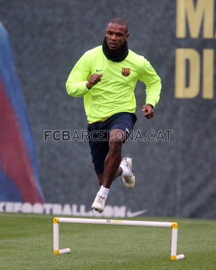 ric Abidal ha continuat treballant al marge del grup. Foto: Miguel Ruiz - FCB