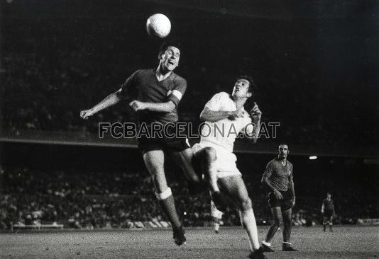 Una accin de la final de Copa que tuvo lugar el ao 1970 al Camp Nou entre el Real Madrid y el Valencia. Foto: Archivo FCB