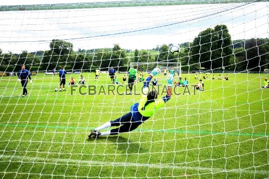 Jos Manuel Pinto bajo los palos