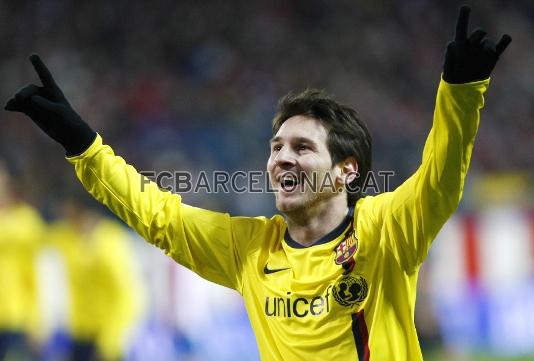 Aquell dia, Messi surt ovacionat pels 55.000 espectadors que eren al camp blanc-i-vermell.