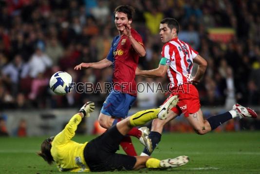 Su siguiente diana contra el Atltico llega en el 6-1 de la temporada 2008/09, con un gol de falta de pillo.