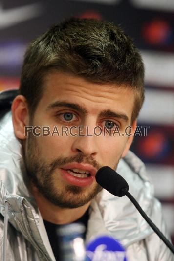 Gerard Piqu ha comparegut en roda de premsa abans de la sessi preparatria d'aquest dijous. (Fotos: Miguel Ruiz, FCB)