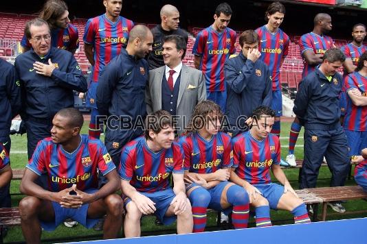 El presidente Joan Laporta hablando con el tcnico Josep Guardiola. Foto: Miguel Ruiz / lex Caparrs (FCB)