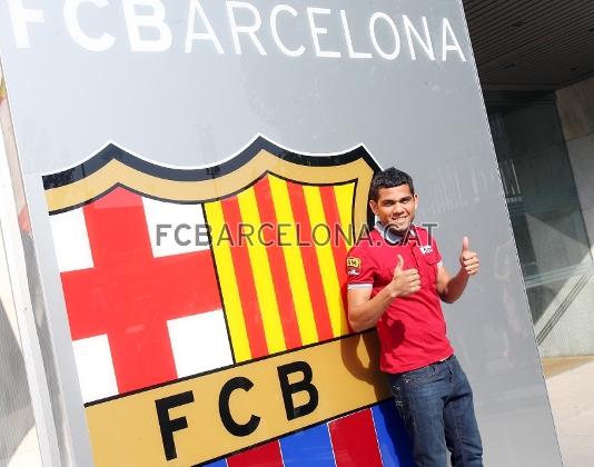 Alves, el da de su presentacin. Foto: Archivo FCB