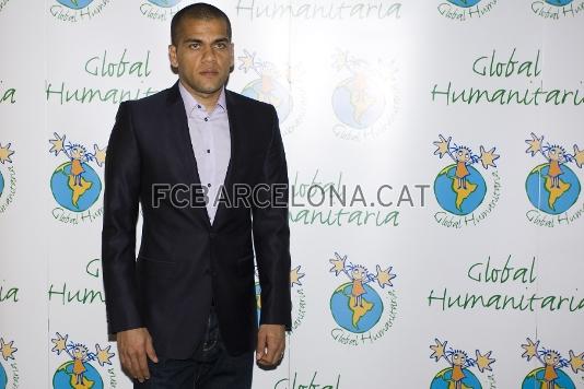 Alves, en un acto solidario. Foto: Archivo FCB