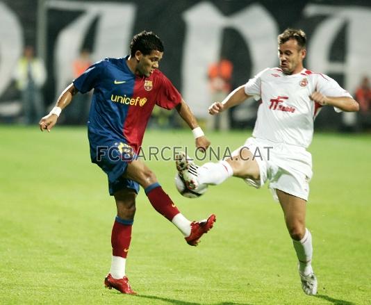 A Cracvia, Alves va jugar un dels seus primers partits com a blaugrana. Foto: Arxiu FCB