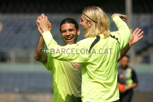 Entrenament amb bon ambient amb Maxi Lpez. Foto: Arxiu FCB