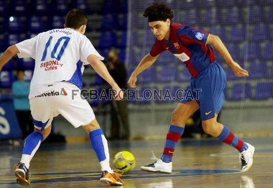 Chico encara a Alemao.