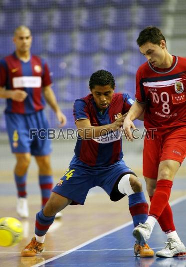 Pedrinho, en acci. El brasiler ha fet davant el Mstoles el seu primer gol de la temporada.