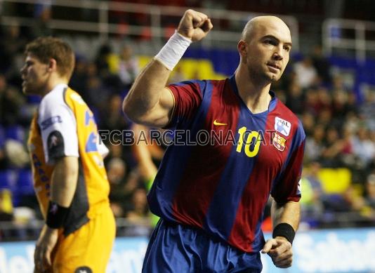 Demetrio Lozano celebra un gol.