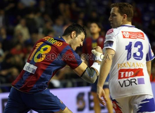 Iker Romero celebrando un gol.