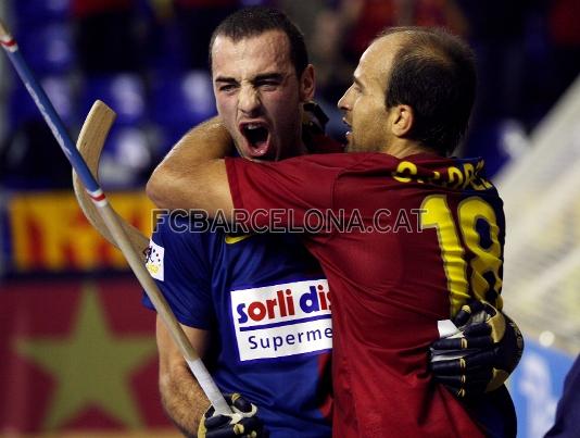 Los jugadores, celebrando el 1-0.